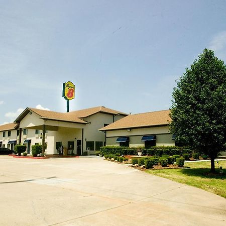 Super 8 by Wyndham Van Buren/Ft. Smith Area Exterior foto