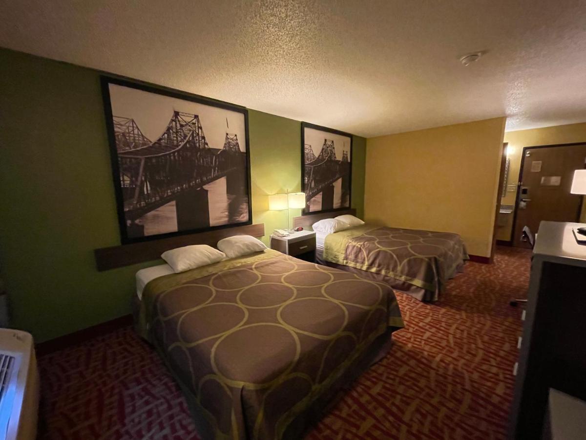 Super 8 by Wyndham Van Buren/Ft. Smith Area Exterior foto